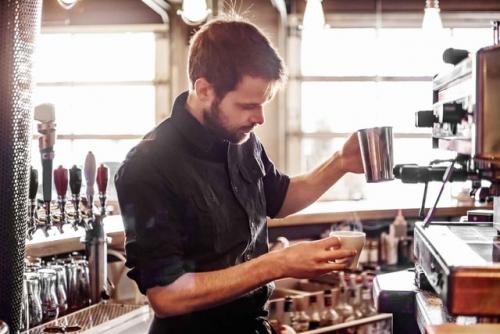 Ini Keuntungan Yang Lo Dapatkan Kalo Jadi Barista!